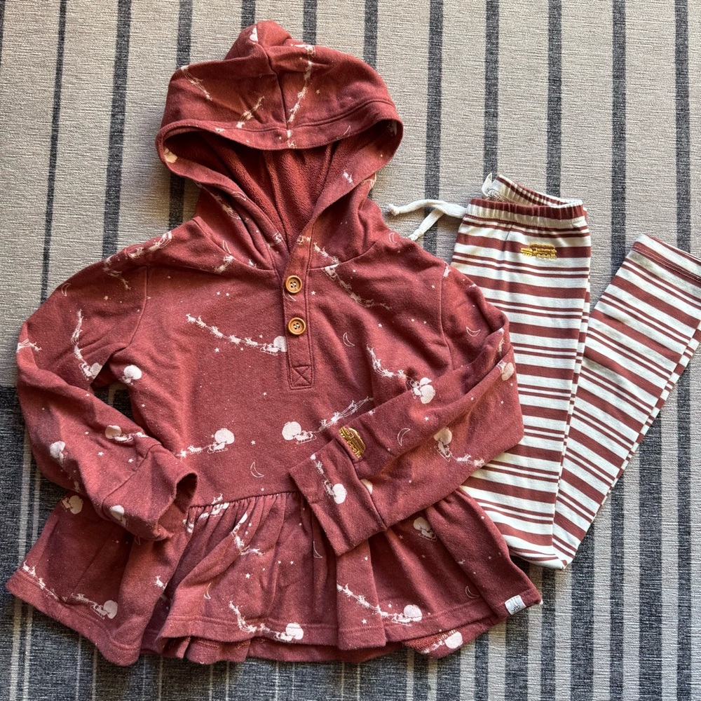 Lulu+Roo (now Little Road Co) Candy Cane Santa Sleigh Outfit Set